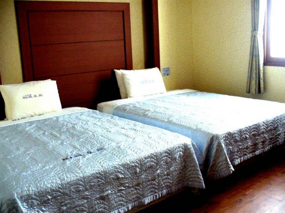 Hotel Parkwood Incheon Airport Екстериор снимка