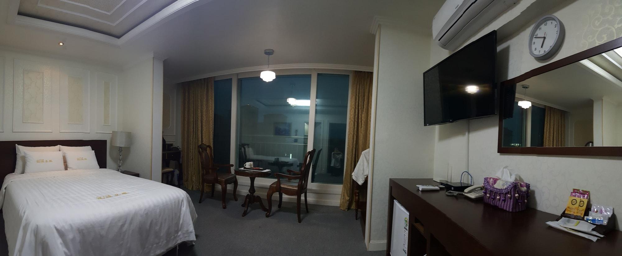 Hotel Parkwood Incheon Airport Екстериор снимка