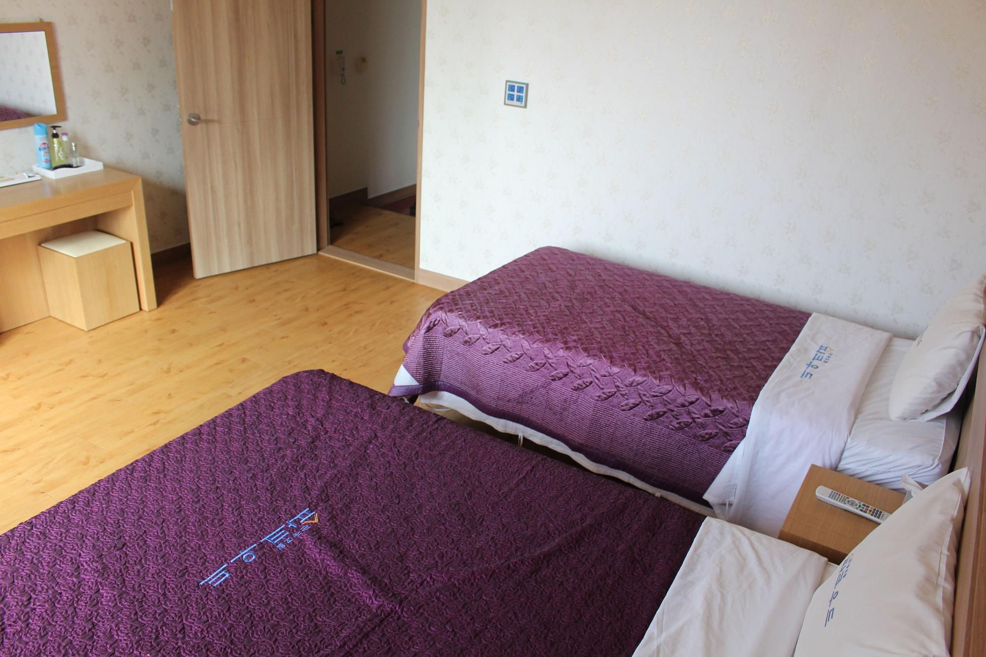 Hotel Parkwood Incheon Airport Екстериор снимка
