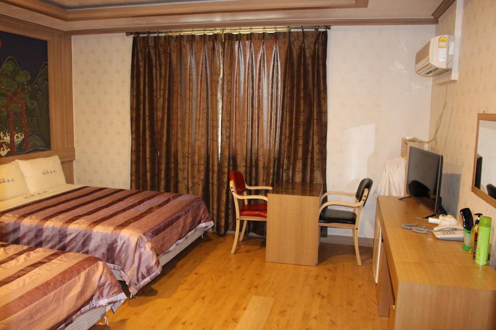 Hotel Parkwood Incheon Airport Екстериор снимка