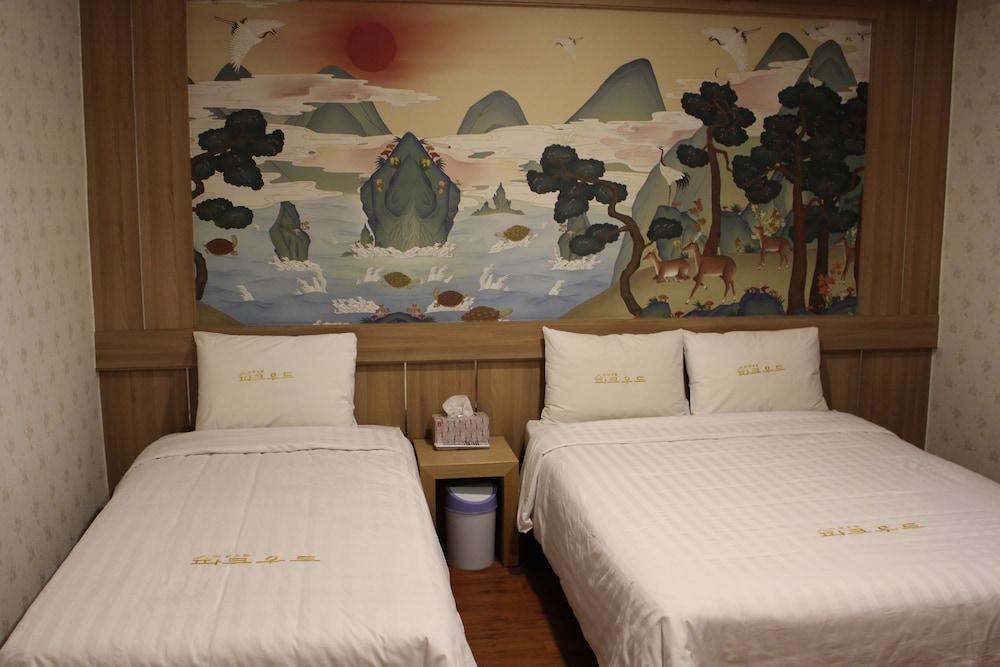 Hotel Parkwood Incheon Airport Екстериор снимка